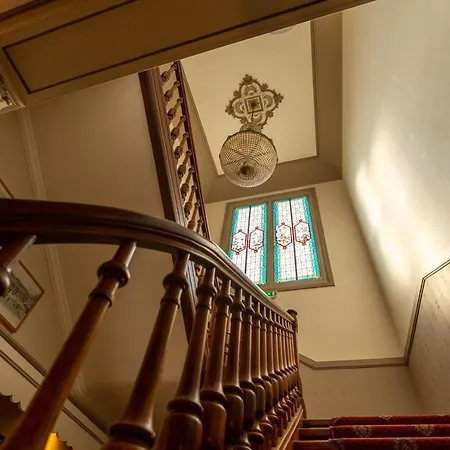 Cit'hotel Le Regina Gare Saint-jean 호텔 2*