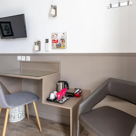 ホテル Cit'hotel Le Regina Gare Saint-jean 2*