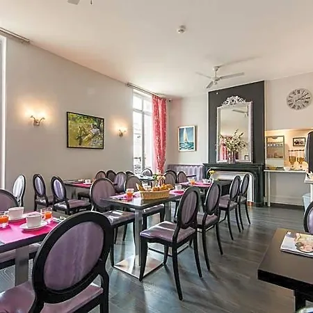 Cit'hotel Le Regina Gare Saint-jean 2*