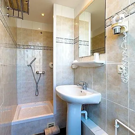 מלון Cit'hotel Le Regina Gare Saint-jean בורדו