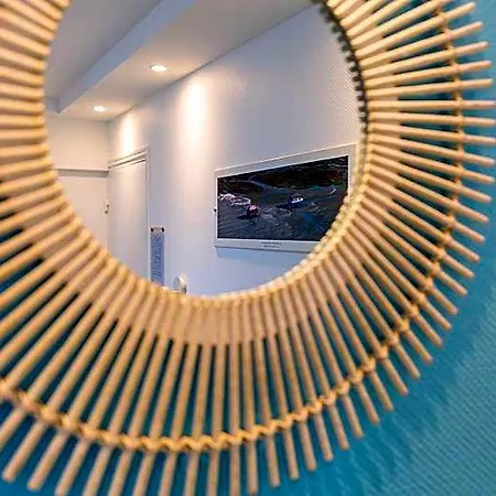 Cit'hotel Le Regina Gare Saint-jean מלון