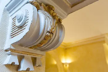 Отель Citotel Le Regina Gare Saint-jean