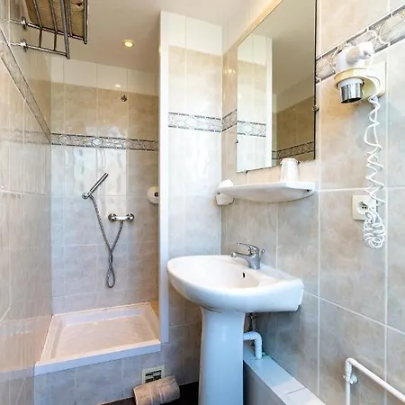Cit'hotel Le Regina Gare Saint-jean Hotel Burdeos