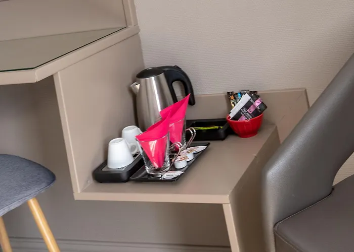 Cit'hotel Le Regina Gare Saint-jean 2*