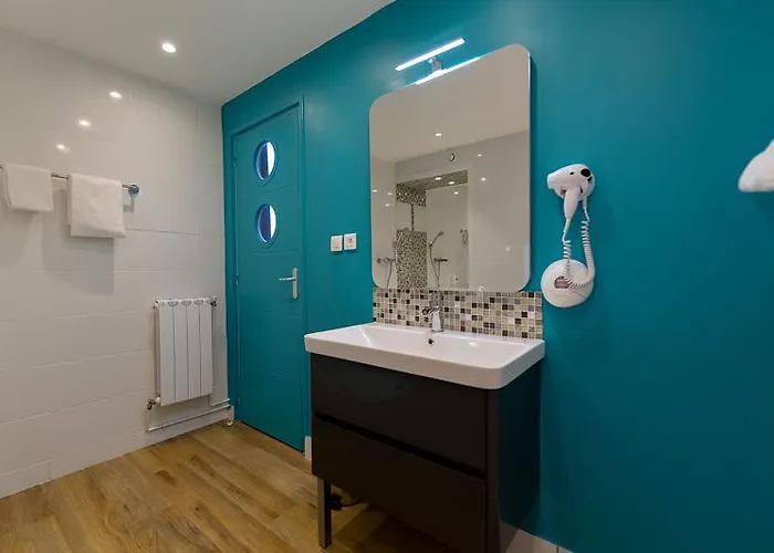 Hotel Cit'hotel Le Regina Gare Saint-jean 2*